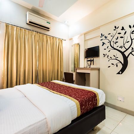 Oyo 1781 Hotel Panchratna Panvel Eksteriør bilde