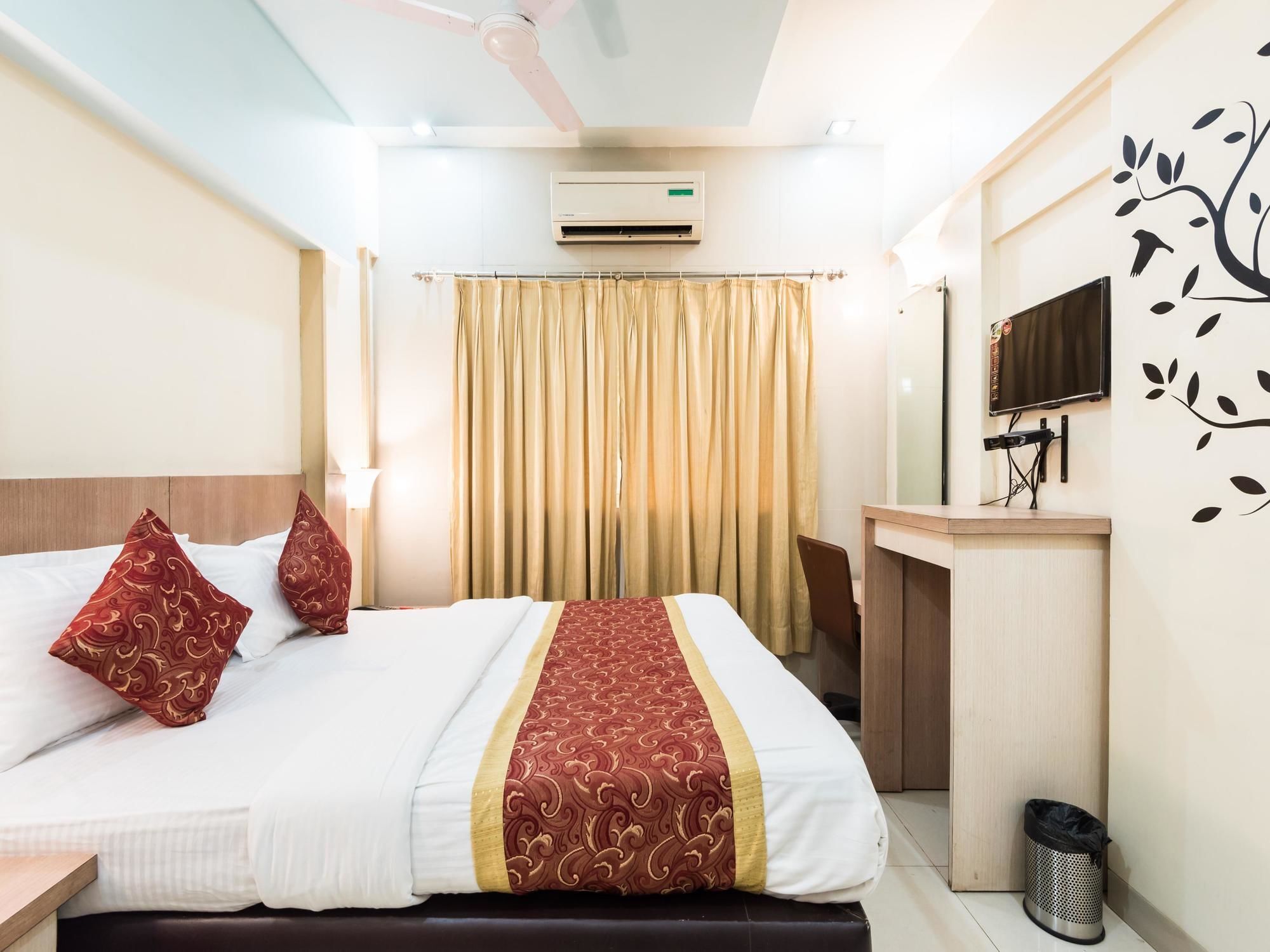 Oyo 1781 Hotel Panchratna Panvel Eksteriør bilde