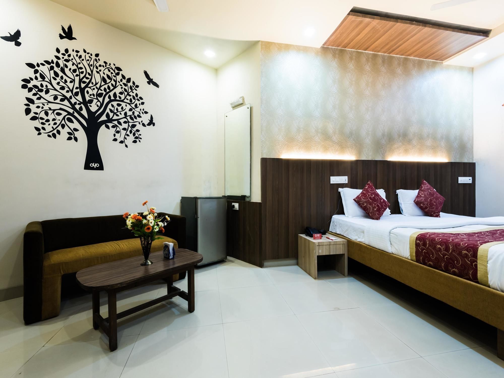 Oyo 1781 Hotel Panchratna Panvel Eksteriør bilde